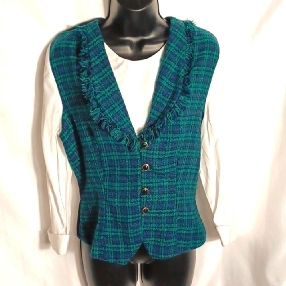 Miss Dorby Vintage Long sleeved plaid top, button in inset, tie back